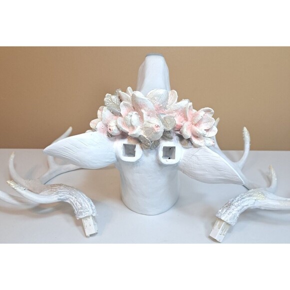 December Diamonds White Deer Head Mount w/ Magnolia Decor Christmas Holiday - Picture 9 of 10